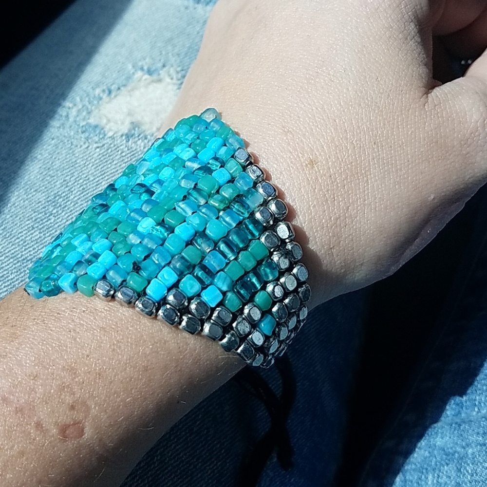 beaded beacelet